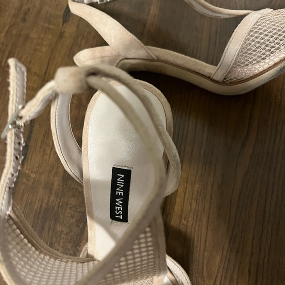 6.5 Nine West Heel - Picture 5 of 7